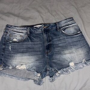 Kancan size 31 cutoff denim shorts